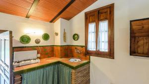 Galeriebild der Unterkunft Casa La Vina del Arenal Pizarra by Ruralidays in Pizarra
