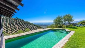 Bazén v ubytování Casa La Choza de Mamuyo Montefrio by Ruralidays nebo v jeho okolí
