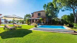 Bazén v ubytování Casa Cupiana Malaga by Ruralidays nebo v jeho okolí