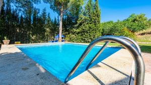 Bazén v ubytování Casa Cupiana Malaga by Ruralidays nebo v jeho okolí