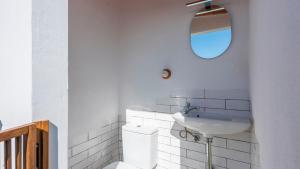 Ein Badezimmer in der Unterkunft Villa Belen Torrox by Ruralidays