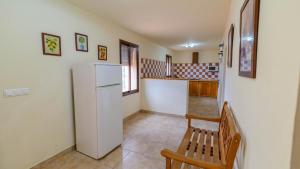 A kitchen or kitchenette at Casa Rural Azahar Periana by Ruralidays