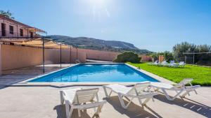 The swimming pool at or close to Casa Rural Azahar Periana by Ruralidays