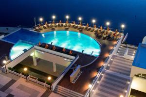 Bazén v ubytování Hotel Sunce Neum nebo v jeho okolí