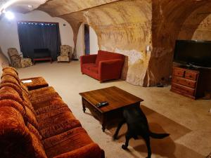 Gallery image of Underwood Court fresh Dugout- Hosted by Coober Pedy Accommodations in Coober Pedy