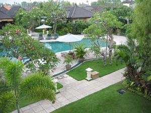 an aerial view of a resort with a swimming pool at The Citta Luxury Residence in Seminyak
