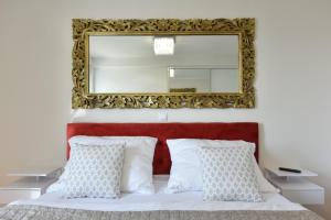 Posteľ alebo postele v izbe v ubytovaní MM Luxury Apartments GOLD & RUBIN