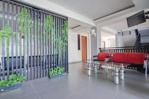 Gallery image of RedDoorz Syariah Plus near Tanjungpura University 2 Pontianak in Siantan