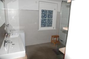 A bathroom at Thüringer Waldidyll