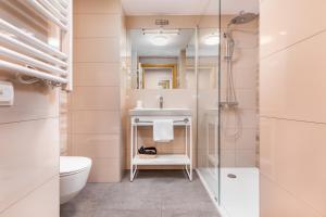 Kúpeľňa v ubytovaní Seaside Park Private Apartment by Noclegi Renters