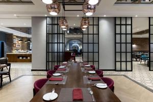 Restoran atau tempat lain untuk makan di Radisson Lagos Ikeja