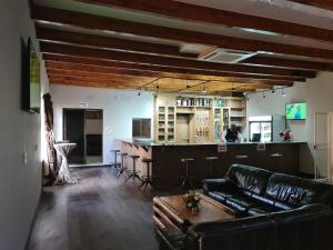 Photo de la galerie de l'établissement Midway Inn Hotel, à Middelburg