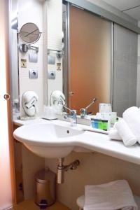 Łazienka w obiekcie Riviera Beachotel - Adults Recommended