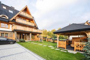 Ogród w obiekcie Apartamenty Franka Zakopane