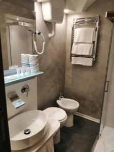 Kúpeľňa v ubytovaní Hotel Verona Rome