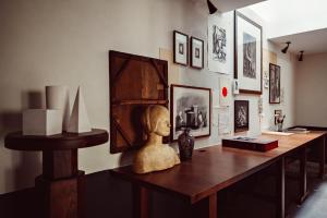 Η κουζίνα ή μικρή κουζίνα στο Hotel des Académies et des Arts