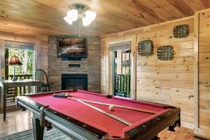Biliár nebo kulečník v ubytování Summer Sale! Pool, Sauna, View, HotTub, Game