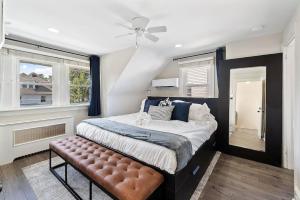 Ένα ή περισσότερα κρεβάτια σε δωμάτιο στο King,Parking,AC,Deck,Train,Uni,Hospital