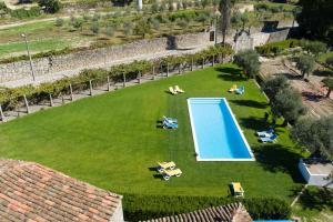 A piscina em ou perto de Casa da Cerca