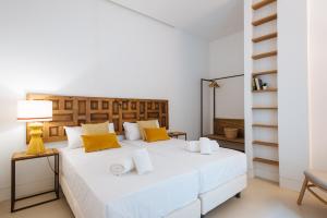 Posteľ alebo postele v izbe v ubytovaní Eva Recommends Castellar Pool & Terrace