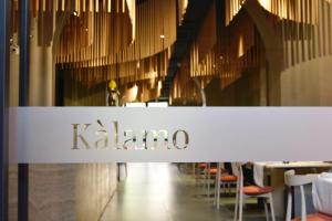 Reštaurácia alebo iné gastronomické zariadenie v ubytovaní Villa Scaduto Residence