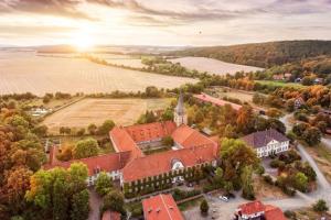 an aerial view of a building with a church at FeWo Seenest #Netflix #Seenähe #Einkaufen von Harztraveler in Goslar