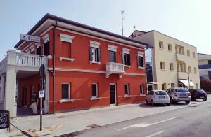 The building in which a vendégházakat is located