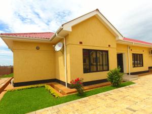 Gallery image of Modern & secure apartment in Area 43 Lilongwe - self catering in Lilongwe