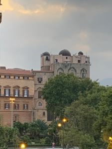 Fotografia z galérie ubytovania La Loggia dei Re v destinácii Palermo