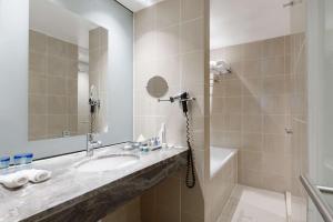 Un baño de Radisson Blu Anchorage Hotel