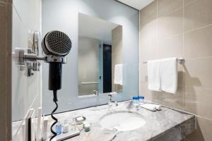Un baño de Radisson Blu Anchorage Hotel