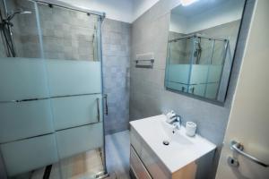 Bilik mandi di Miros De Vacanță +10 gambar