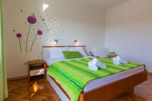 Postel nebo postele na pokoji v ubytování One-Bedroom Apartment Crikvenica 4