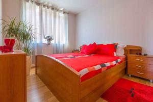 Fotografia z galérie ubytovania Apartments in Crikvenica 39076 v destinácii Sopaljska