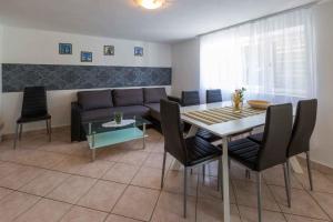 Fotografia z galérie ubytovania Apartments in Crikvenica 39224 v destinácii Crikvenica