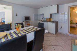 Fotografia z galérie ubytovania Apartments in Crikvenica 39224 v destinácii Crikvenica