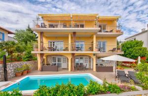 Fotografia z galérie ubytovania One-Bedroom Apartment Crikvenica v destinácii Crikvenica
