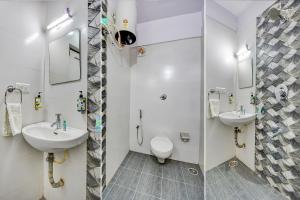 Vannituba majutusasutuses FabHotel Rotano Suites - Yelahanka