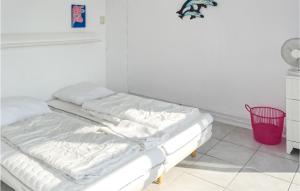 Postel nebo postele na pokoji v ubytování Maisonette Aan Zee