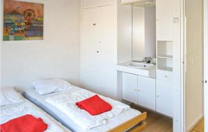 Postel nebo postele na pokoji v ubytování Maisonette Aan Zee