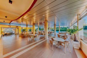 Restoran või mõni muu söögikoht majutusasutuses Hotel Lion