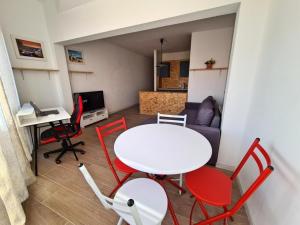 Zdjęcie z galerii obiektu Corralejo beach apartment w Corralejo