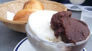 Comida no cama e café (B&B) ou em algum lugar perto