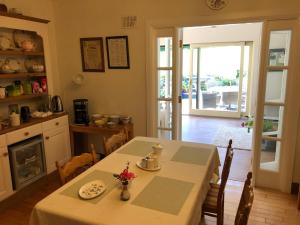 Η κουζίνα ή μικρή κουζίνα στο Dunaree Bed and Breakfast