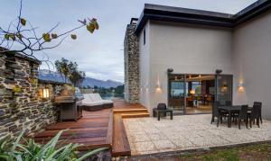 Posezení v ubytování Lakeview by Sothebys Luxury Rental Homes