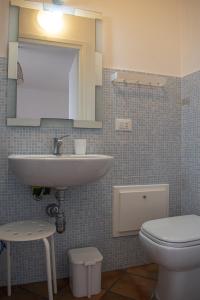 Kúpeľňa v ubytovaní Casa al Castello con Balcone sul Mare