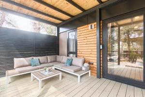 En balkon eller terrasse på TOTAL ESCAPE Mobile Home BIANCA Camp Porton Biondi