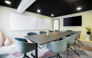 Zona de afaceri și/sau sala de conferințe de la Nordic Hotel Lagos