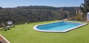 Bazén v ubytování Tunquen Campomar Quincho y Piscina nebo v jeho okolí