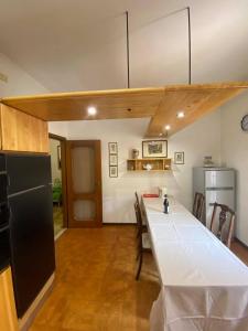Η κουζίνα ή μικρή κουζίνα στο Casa Vacanze Rosignoli